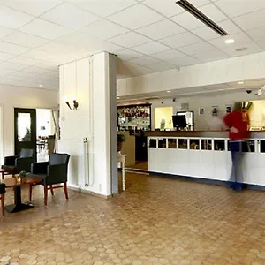 Campanile & Restaurant Zuid-oost Отель