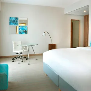 Courtyard By Marriott Arena Atlas Отель